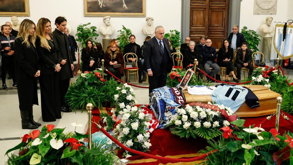 FOTO: Pemakaman Sinisa Mihajlovic, Selamat Jalan Legenda!