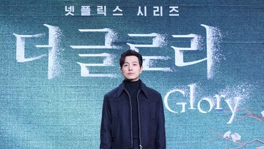 img-title Aktor 'The Glory' Bikin Heboh karena Kekar Berotot dalam Waktu 8 Minggu