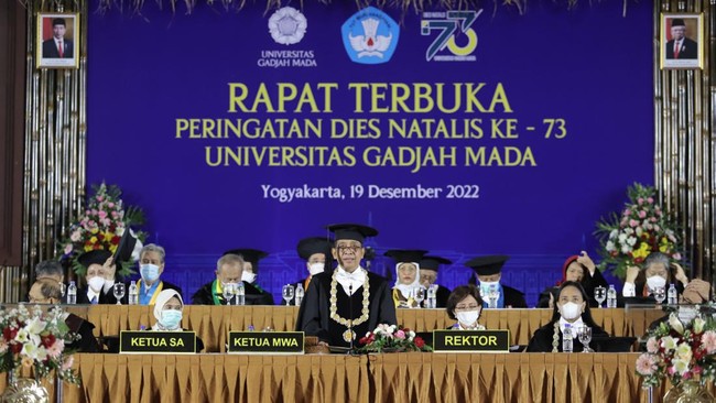 Dalam Dies Natalis ke-73, Rektor Ova Emilia menegaskan komitmen UGM untuk terus menghadirkan solusi dalam menjawab berbagai tantangan global.