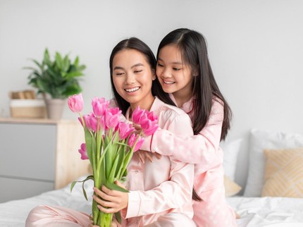 70 Kata-kata Ucapan Hari Ibu Terindah, Menyentuh Hati, dan Penuh Makna