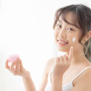 Kilas Balik! Ini 4 Trend Skincare Paling Populer Sepanjang Tahun 2022, Sudah Coba?