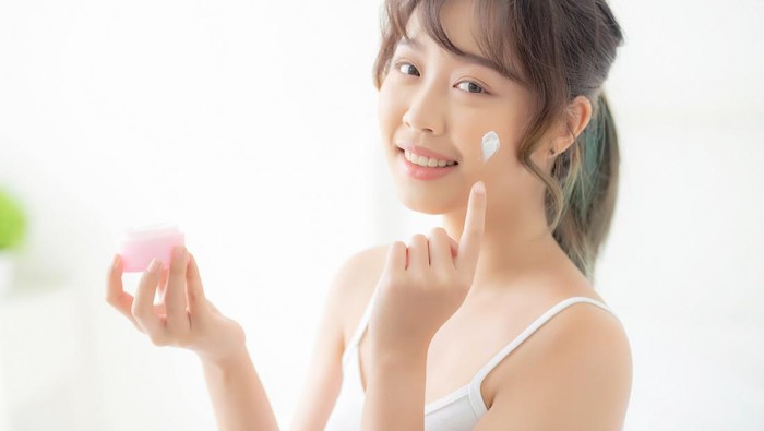 img-title Kilas Balik! Ini 4 Trend Skincare Paling Populer Sepanjang Tahun 2022, Sudah Coba?