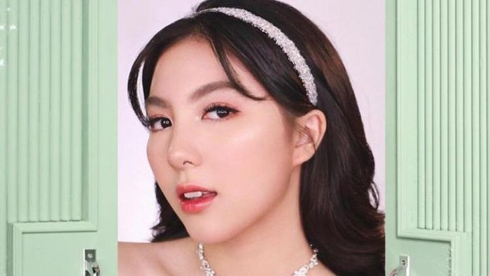 Tampil Cantik Memukau, Berikut 5 Inspirasi Makeup Natal ala Beauty Vlogger Indonesia yang Bisa Kamu Tiru!