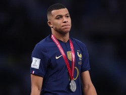 Saat Kylian Mbappe Ledek Selebrasi Mesum Emiliano Martinez