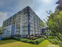 Adem Banget! Ini Masjid Megah Rancangan Ridwan Kamil di Bandung