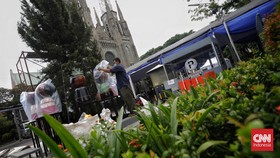 FOTO: Persiapan Katedral Jakarta Jelang Perayaan Natal