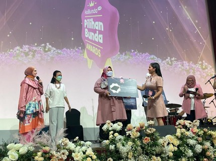 Kemeriahan Pilihan Bunda Awards 2022, Ada Kejutan Yovie & Nuno dan Banjir Doorprize