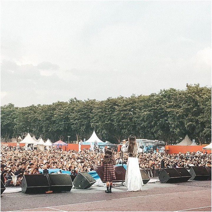 <p>Gempita anak Gading Marten dan Gisella Anastashia kerap memperliatkan bakat bernyanyinya, Bunda. Belum lama ini, ia bahkan meng-<em>cover</em> lagu Raissa Anggiani berjudul <em>Kau Rumahku</em>. (Foto: Instagram: @gadiiing)</p>