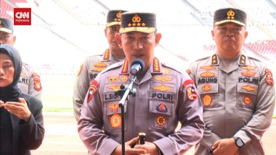 img-title VIDEO: Kapolri Izinkan Penonton Piala AFF Sebanyak 70 persen