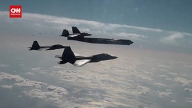VIDEO: AS Kirim Bomber dan Jet Siluman Latihan Bersama Dengan Korsel