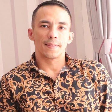 7 Potret Terbaru Attila Syach Mantan Suami Pertama Wulan Guritno