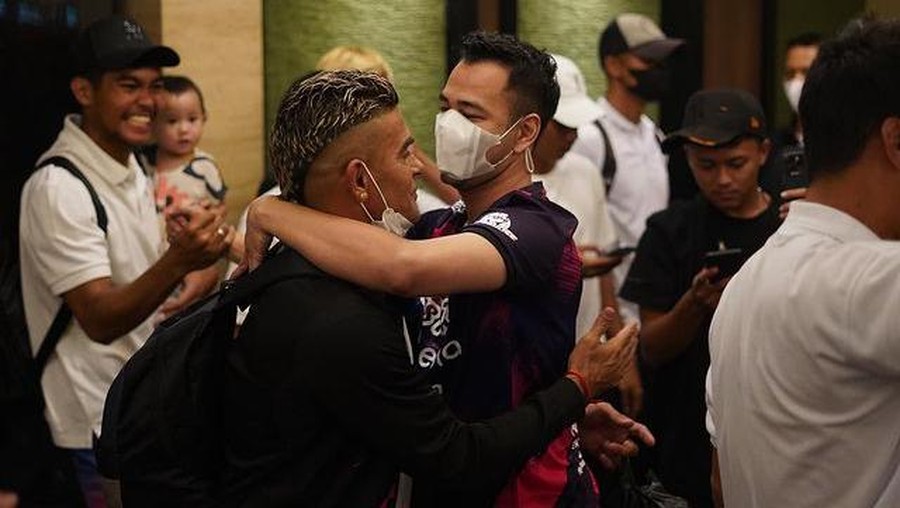 Cristian Gonzales dan Raffi Ahmad