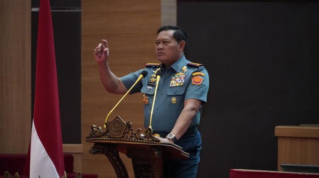 Panglima TNI Laksamana Yudo Margono akan mengumpulkan para komandan satuan di daerah-daerah rawan untuk melakukan evaluasi.