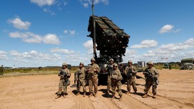100 Tentara Ukraina Latihan Rudal Patriot di AS, Siap Hajar Rusia?