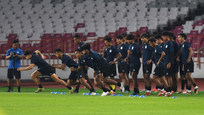 Timnas Indonesia akan melawan Kamboja pada pertandingan pertama Grup A Piala AFF 2022 di Stadion Utama Gelora Bung Karno (SUGBK), Jumat (23/12).