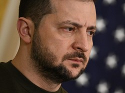 Menhan Ukraina Didepak Zelensky, Politikus Muslim Jadi Pengganti