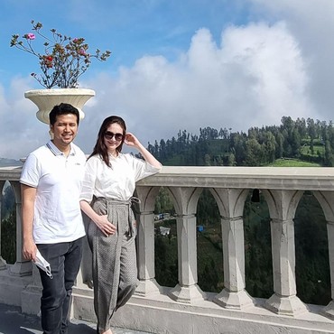 Tak Khawatir Ditinggal Emil Dardak Dinas, Arumi Bachsin Ungkap Punya Intel