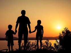 Belikan Roti Seribuan untuk Sang Anak, Kisah Ayah Ini Bikin Sedih