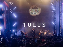 Tulus-Barasuara Sambut Era Baru di Collabonation Tour Bekasi