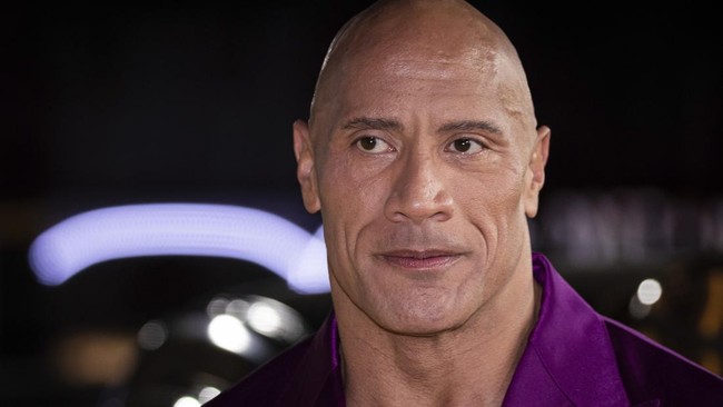Dwayne Johnson Beri Kabar Ibunda Alami Kecelakaan Mobil Ibu Dwayne Johnson mengalami kecelakaan mobil dan mengungkapkan kondisi ibunya baik-baik saja.
