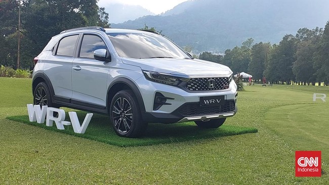 Penjualan WR-V yang usianya baru tiga bulan sebanyak 1.356 unit, unggul tipis dari Toyota Raize 1.315 unit.
