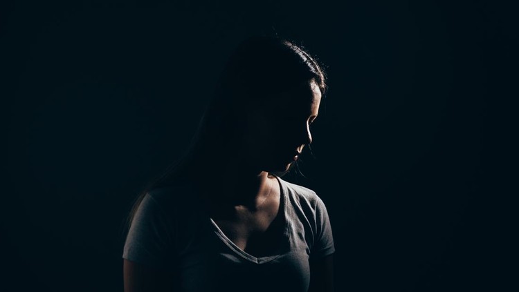 Ilustrasi Wanita Sedih Sad woman in dark room. Depression and anxiety disorder concept