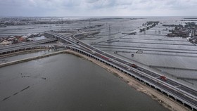 FOTO: Jalan Tol Semarang-Demak Dibuka Gratis Jelang Libur Nataru