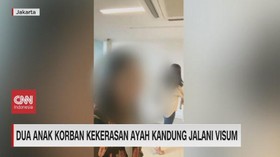 VIDEO: Dua Anak Korban Kekerasan Ayah Kandung jalani Visum