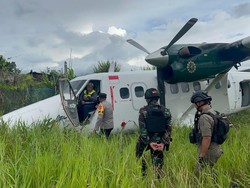 Kondisi Pesawat Rimbun Air Usai Tergelincir di Papua, Ban Depan Patah