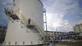 img-title FOTO: Pulau Jawa Kelebihan Pasokan Gas, Tapi Sumatera Masih Defisit