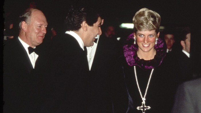 Kalung Mewah yang Pernah Putri Diana akan Turut Dilelang