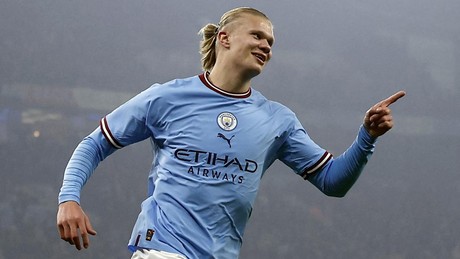 Penyerang Manchester City Erling Haaland dikabarkan telah meminta untuk dijual. Berikut tiga klub yang bisa diperkuat oleh Haaland.