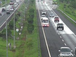 Libur Natal dan Tahun Baru, Mobil Pribadi Menyemut di Tol Cipali