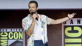 Zachary Levi Minta Fan DC Sabar dan Beri James Gunn Kesempatan