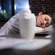 Peraturan Unik untuk Pekerja dari Berbagai Negara, Ada yang Boleh Tidur Siang-Dilarang Lembur!