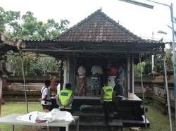 Pura Dalem Antosari Dibobol Maling, Permata-Perhiasan Tapel Raib