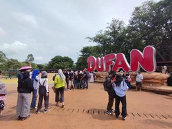 Antrean Pengunjung di Pintu Masuk Ancol Mengular!