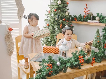 7 Pose Lucu Baby Sarah dan Yosafat Anak Ahok-Puput Rayakan Natal, Bikin Gemas!