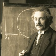 Mirip Albert Einstein, Ini Tanda Kamu Seorang Introvert yang Jenius