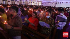 FOTO: Khidmat Malam Natal Jemaat Cilegon di Gereja Serang