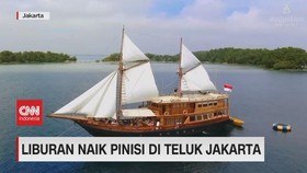 VIDEO: Liburan Naik Pinisi di Teluk Jakarta