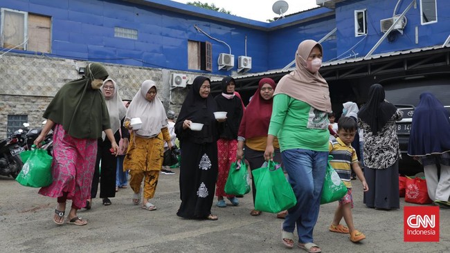 Perayaan Natal di Cilegon tetap berlangsung semarak meski daerah itu tidak memiliki gereja. Ibadah dilakukan di rumah doa yang sederhana.