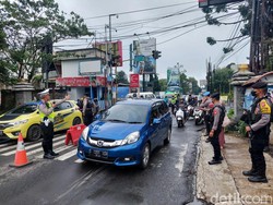 Libur Natal Usai, Arus Lalin di Lembang Masih Dipadati Kendaraan