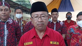 Diduga Selewengkan Bantuan Gempa, Bupati Cianjur Dilaporkan ke KPK