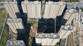Perppu Cipta Kerja: WNA Boleh Punya Apartemen di RI