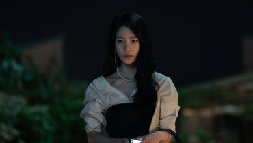 img-title Beredar Foto Kelulusan Lim Ji Yeon 'The Glory' Disebut Punya Kesan Polos