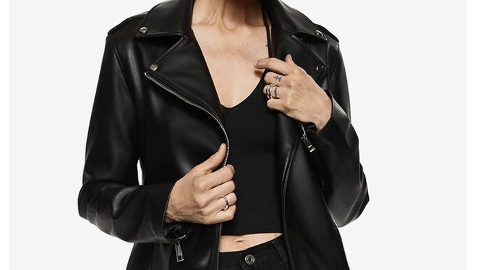 Fashion item yang harus kamu miliki di lemari kamu