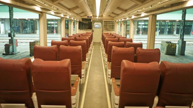Kereta Panoramic bakal beroperasi kembali pada Februari 2023. Masyarakat kini bisa menjajal rute baru dengan harga tiket mulai dari Rp350 ribu.