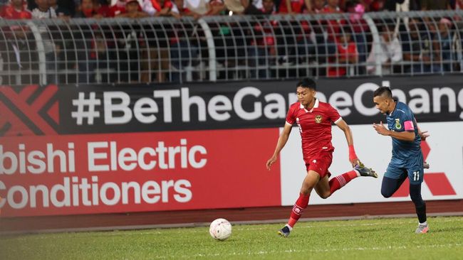 Timnas Indonesia unggul 1-0 pada menit ke-21 lewat sundulan Dendy Sulistyawan dalam duel melawan Filipina di Stadion Rizal Memorial.