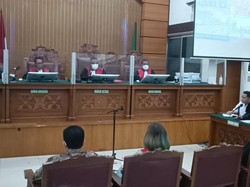 Romo Magnis Anggap Eliezer Alami Dilema Moral, Harap Publik Tak Mengutuk